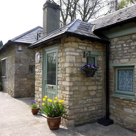 Cosy Stone Cottage, The Bungalow Perrotts Brook Cirencester Bagian luar foto